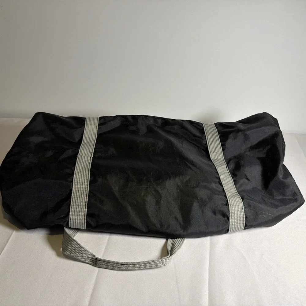 Nike XL Duffle Bag with Adjustable Shoulder Strap Black/grey 28